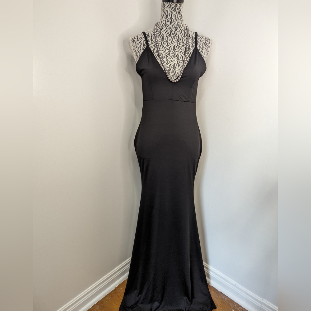 Sleeveless Black Dress